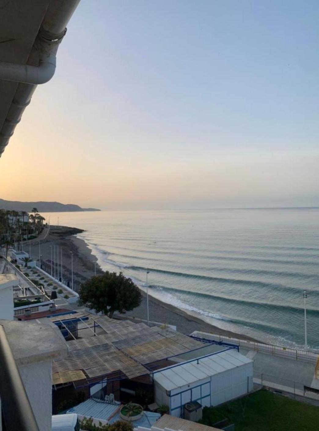 Precioso apartamento frontal al mar Nerja Exterior foto